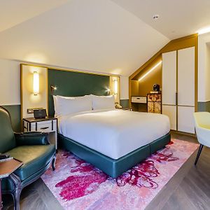 Deluxe King Room Balcony